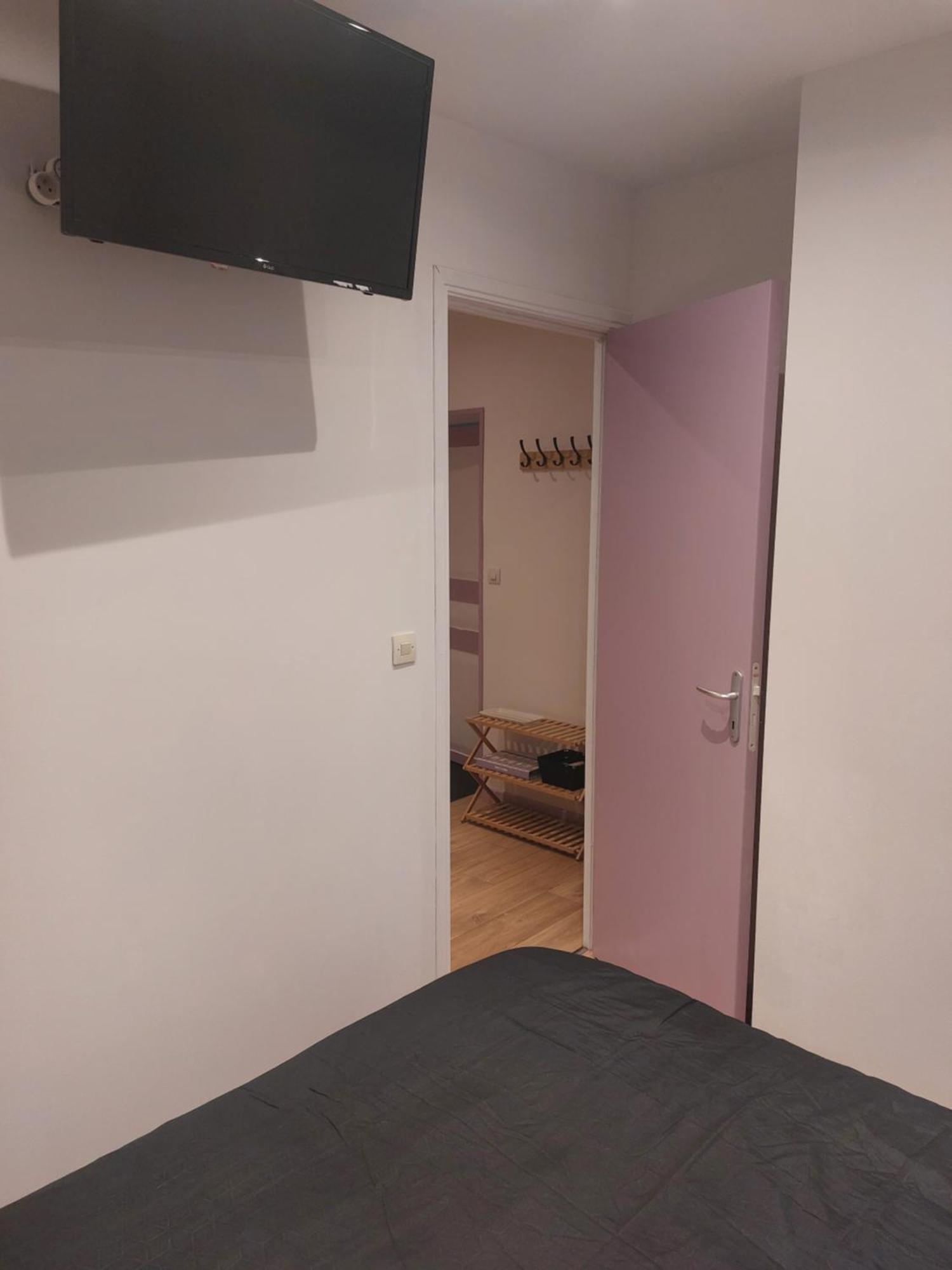 Studio Refait A Neuf Clos Saint Genest Manzat Exterior photo